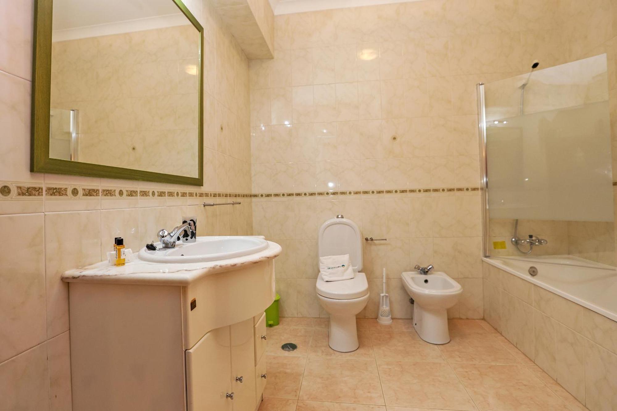 C25 - Town Center Apartment In Лагос Екстериор снимка